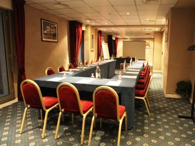 Royal Garden Champs-Elysees Hotel Paris Facilities photo